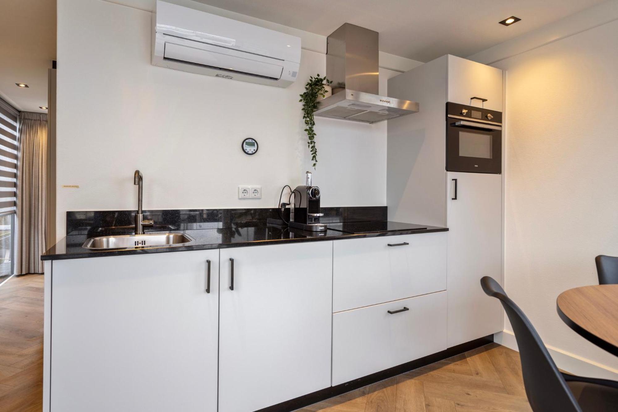 Luxurious Waterloft Near Beach And Centre By Weltevreden Experience Zeewolde Bagian luar foto