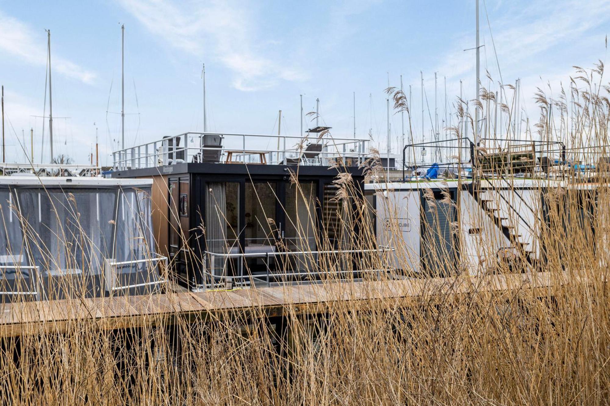 Luxurious Waterloft Near Beach And Centre By Weltevreden Experience Zeewolde Bagian luar foto