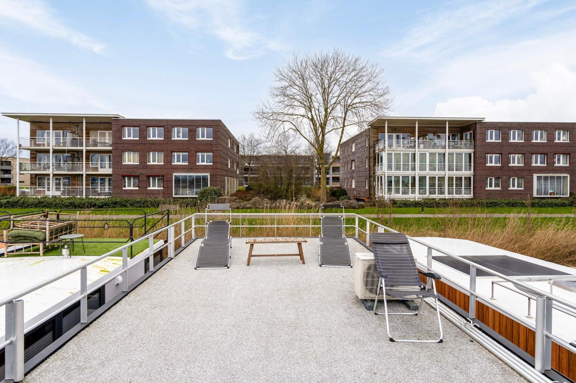 Luxurious Waterloft Near Beach And Centre By Weltevreden Experience Zeewolde Bagian luar foto