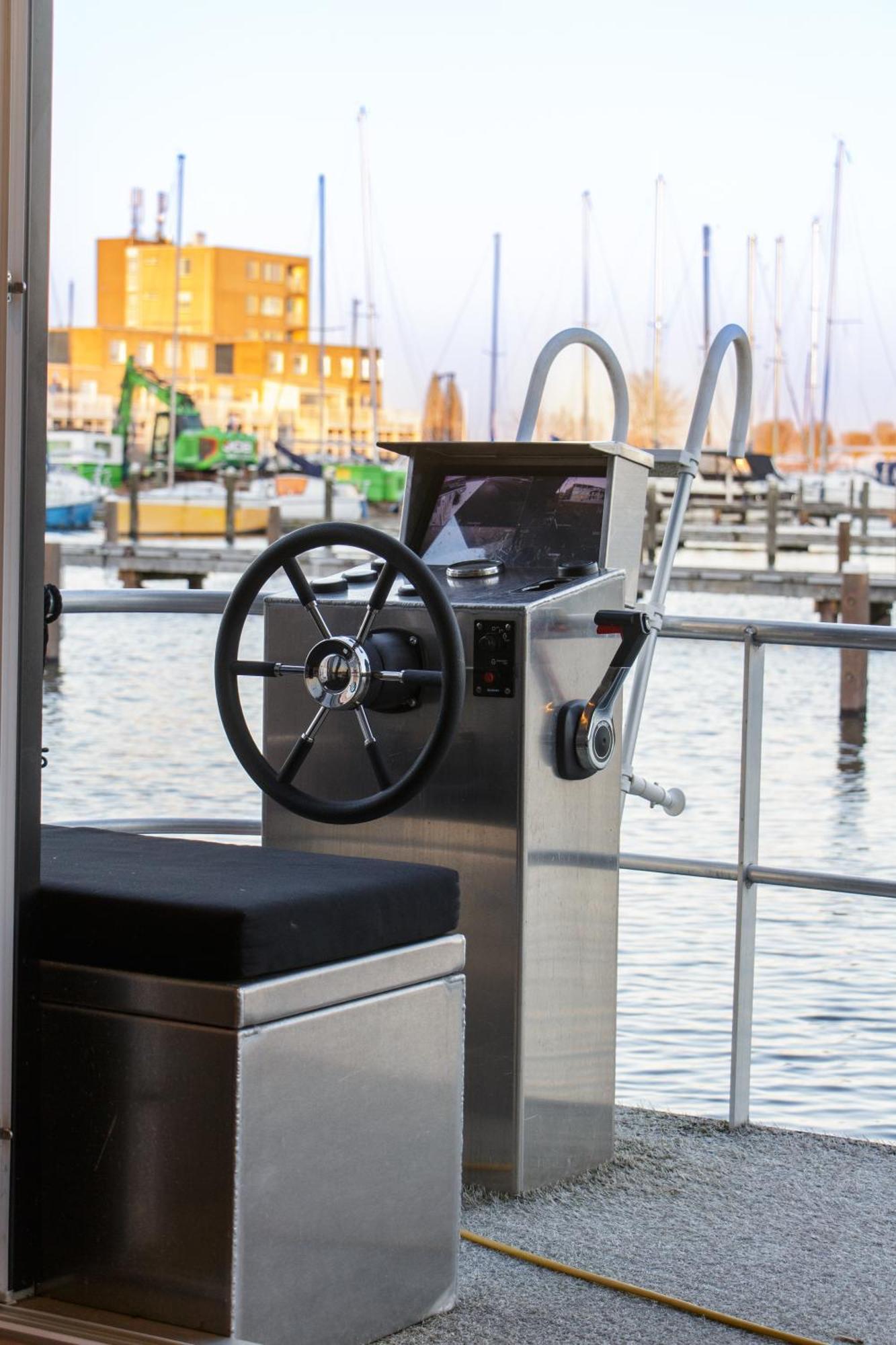 Luxurious Waterloft Near Beach And Centre By Weltevreden Experience Zeewolde Bagian luar foto