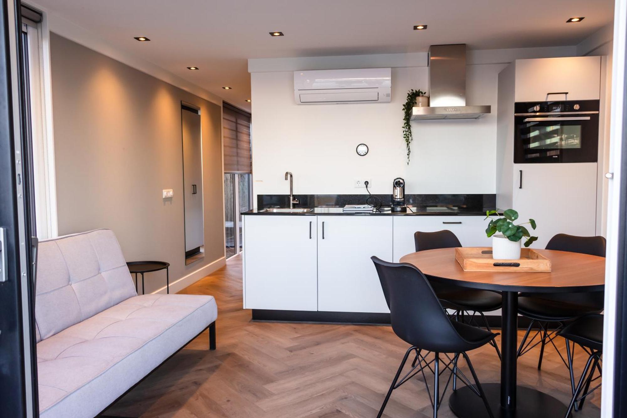 Luxurious Waterloft Near Beach And Centre By Weltevreden Experience Zeewolde Bagian luar foto