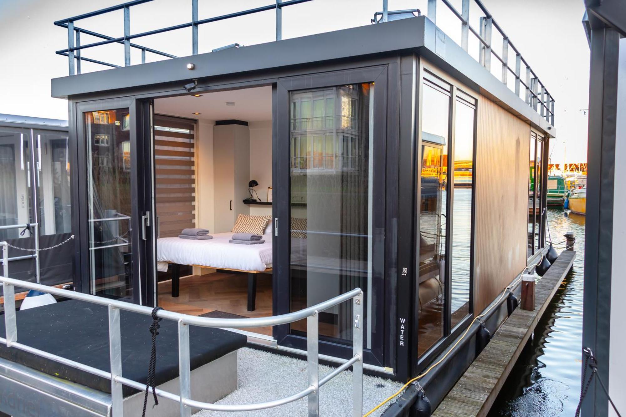 Luxurious Waterloft Near Beach And Centre By Weltevreden Experience Zeewolde Bagian luar foto